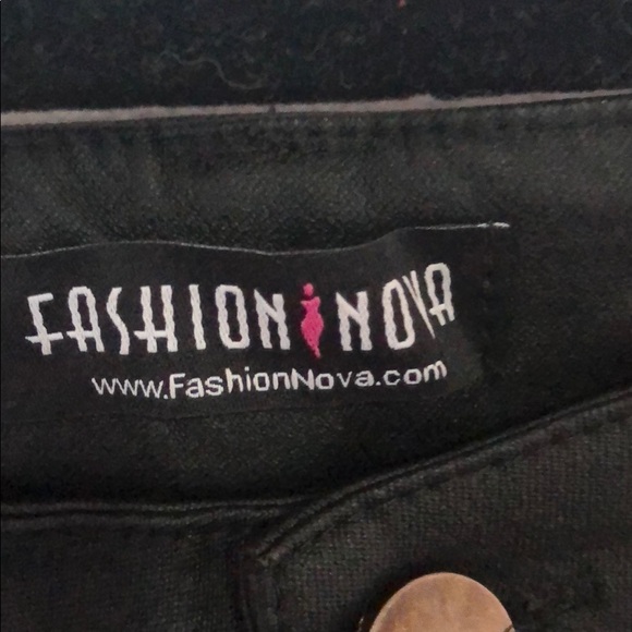 Fashion nova turn around slow pants - Picture 2 of 5